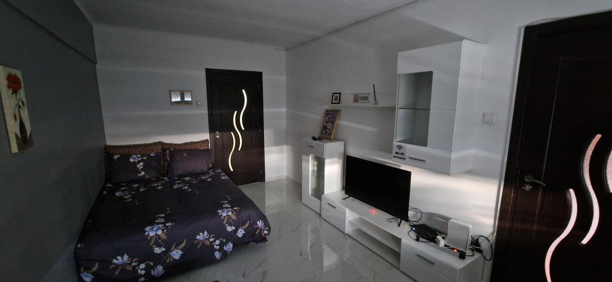 Sylvanostudiocenter โปลเยชต์ ภายนอก รูปภาพ
