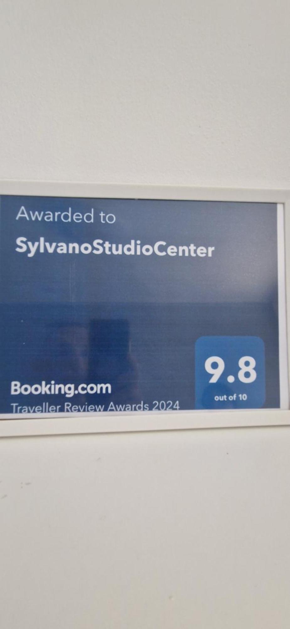 Sylvanostudiocenter โปลเยชต์ ภายนอก รูปภาพ